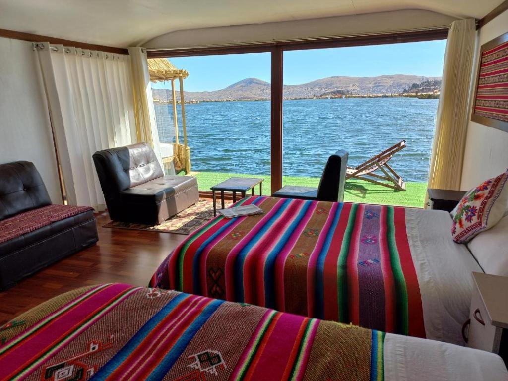 Uros Aruma-Uro On Uros Floating Islands Hotel Puno Exterior foto