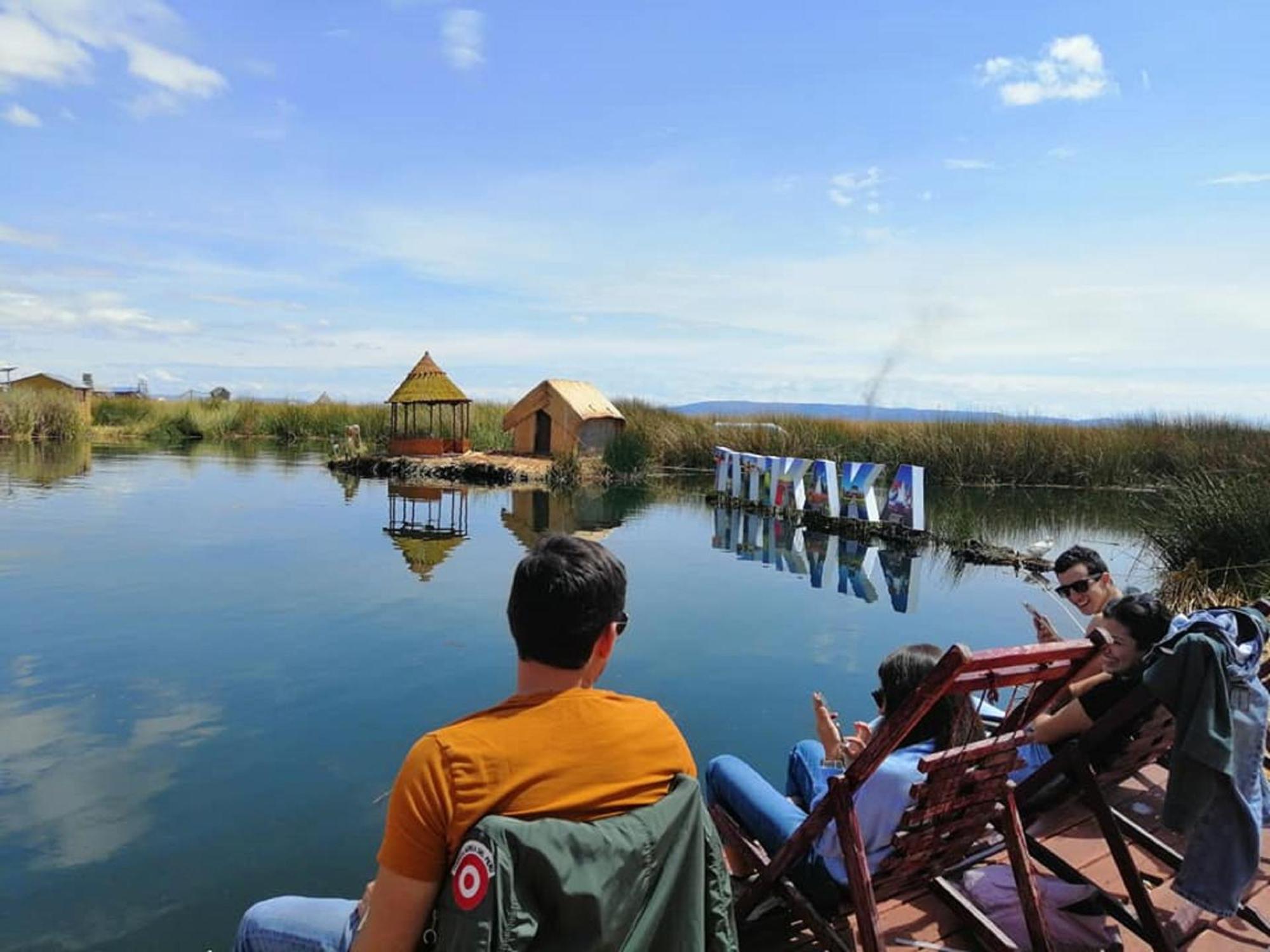 Uros Aruma-Uro On Uros Floating Islands Hotel Puno Exterior foto