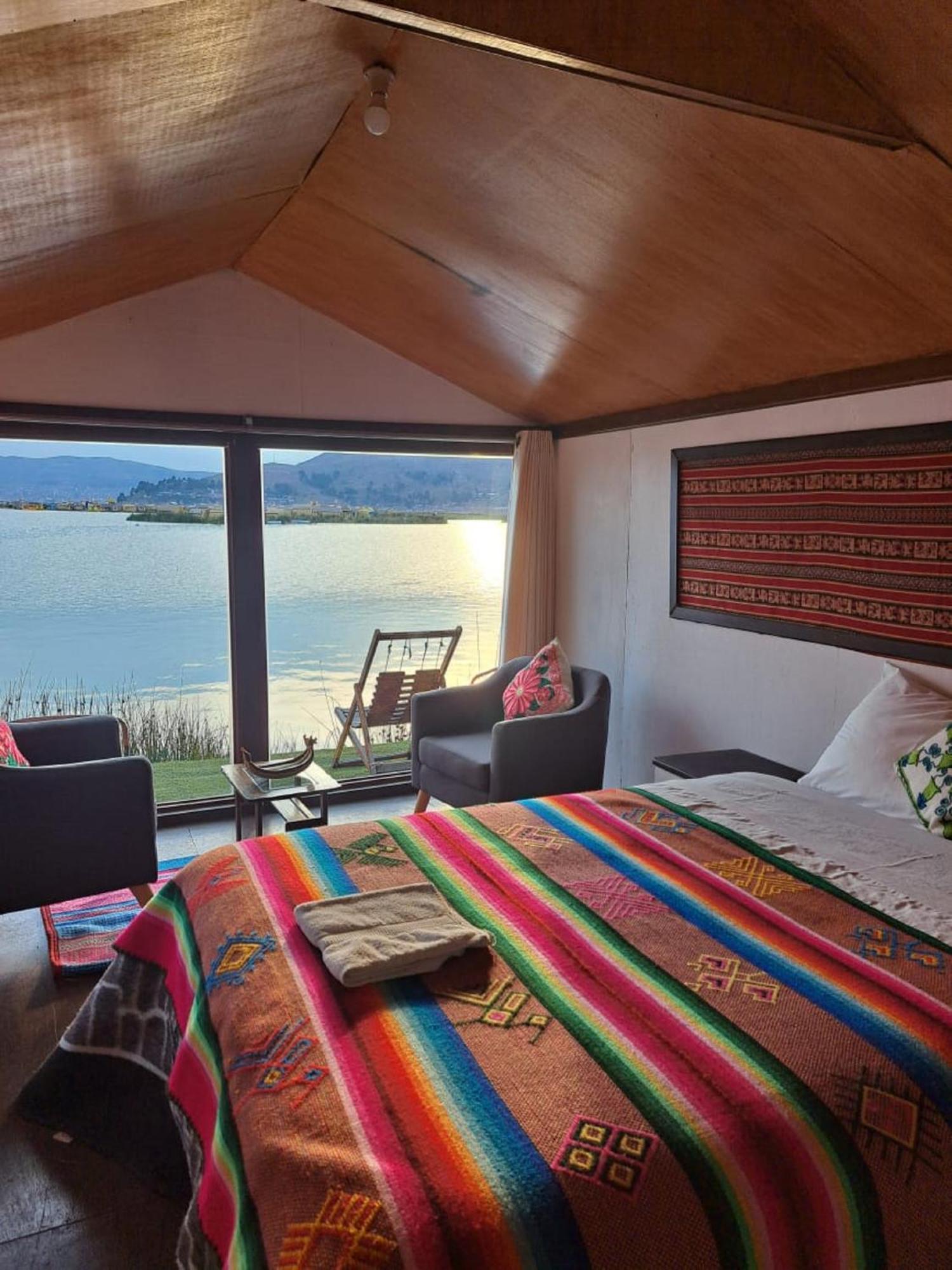 Uros Aruma-Uro On Uros Floating Islands Hotel Puno Exterior foto