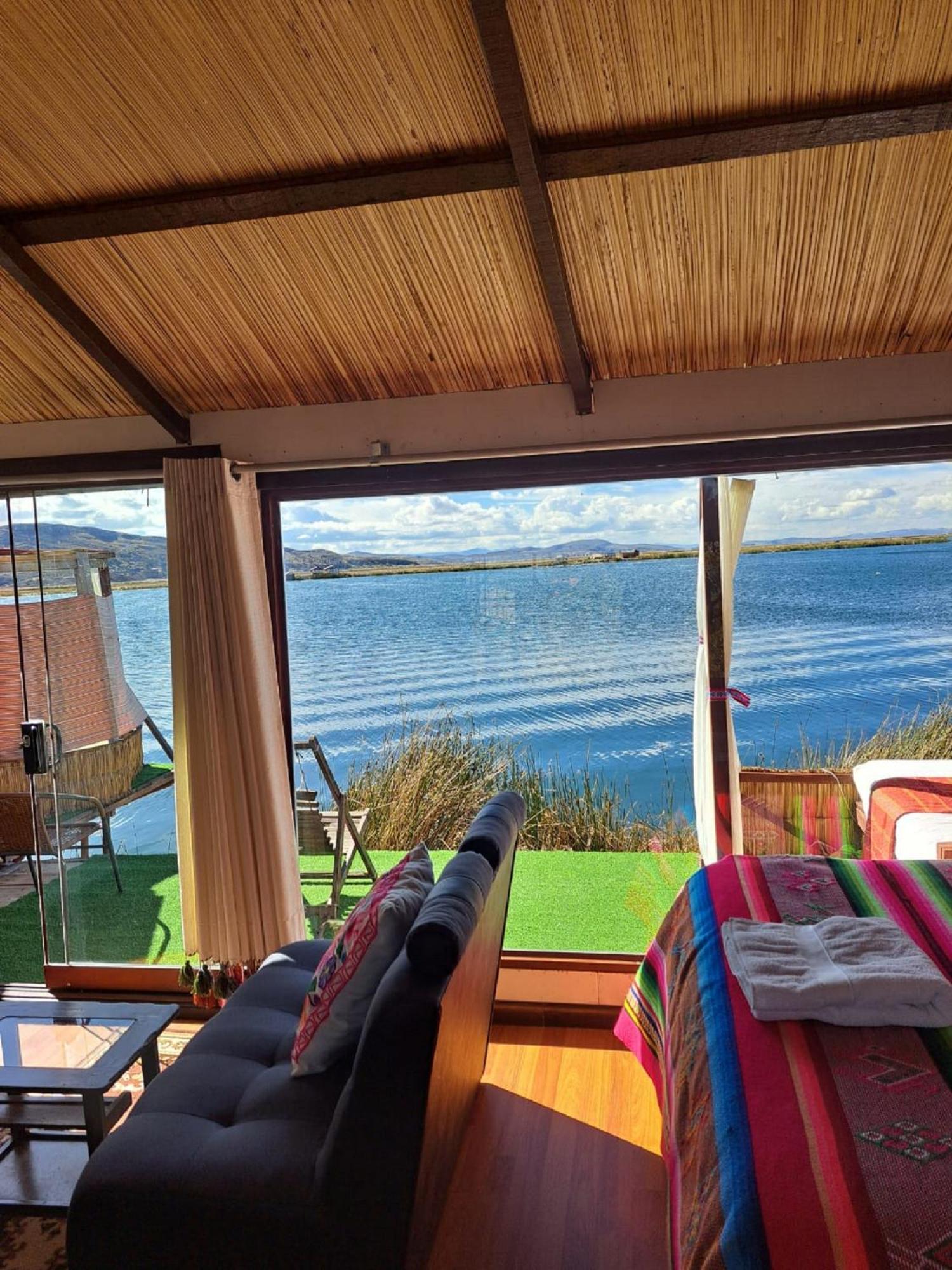 Uros Aruma-Uro On Uros Floating Islands Hotel Puno Exterior foto